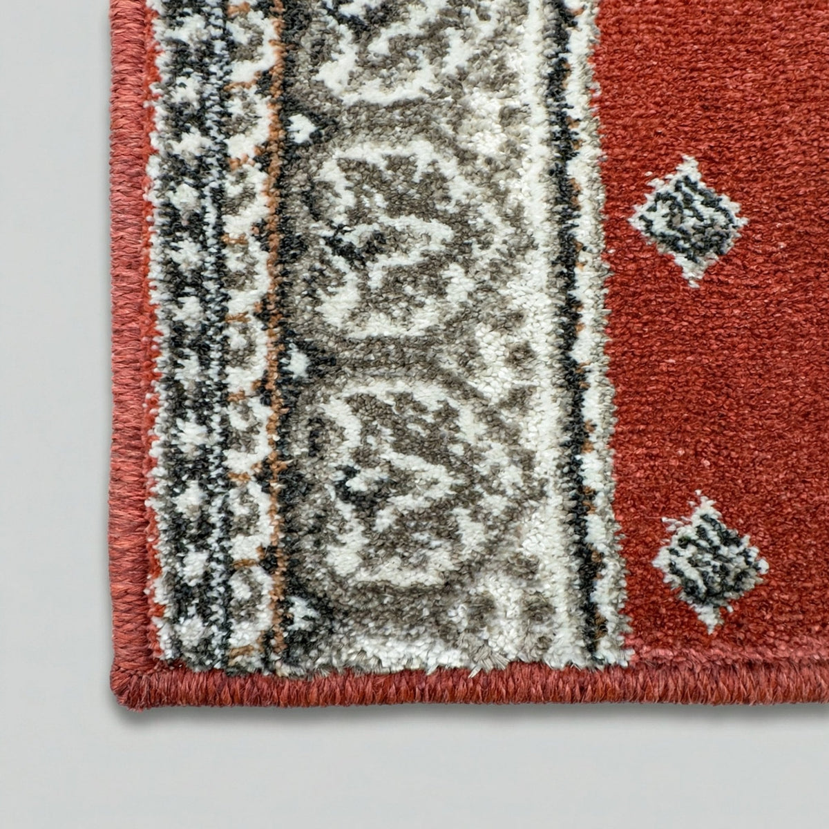 Heirloom Fleur De Lis Cinnabar Navajo White Hall Runner