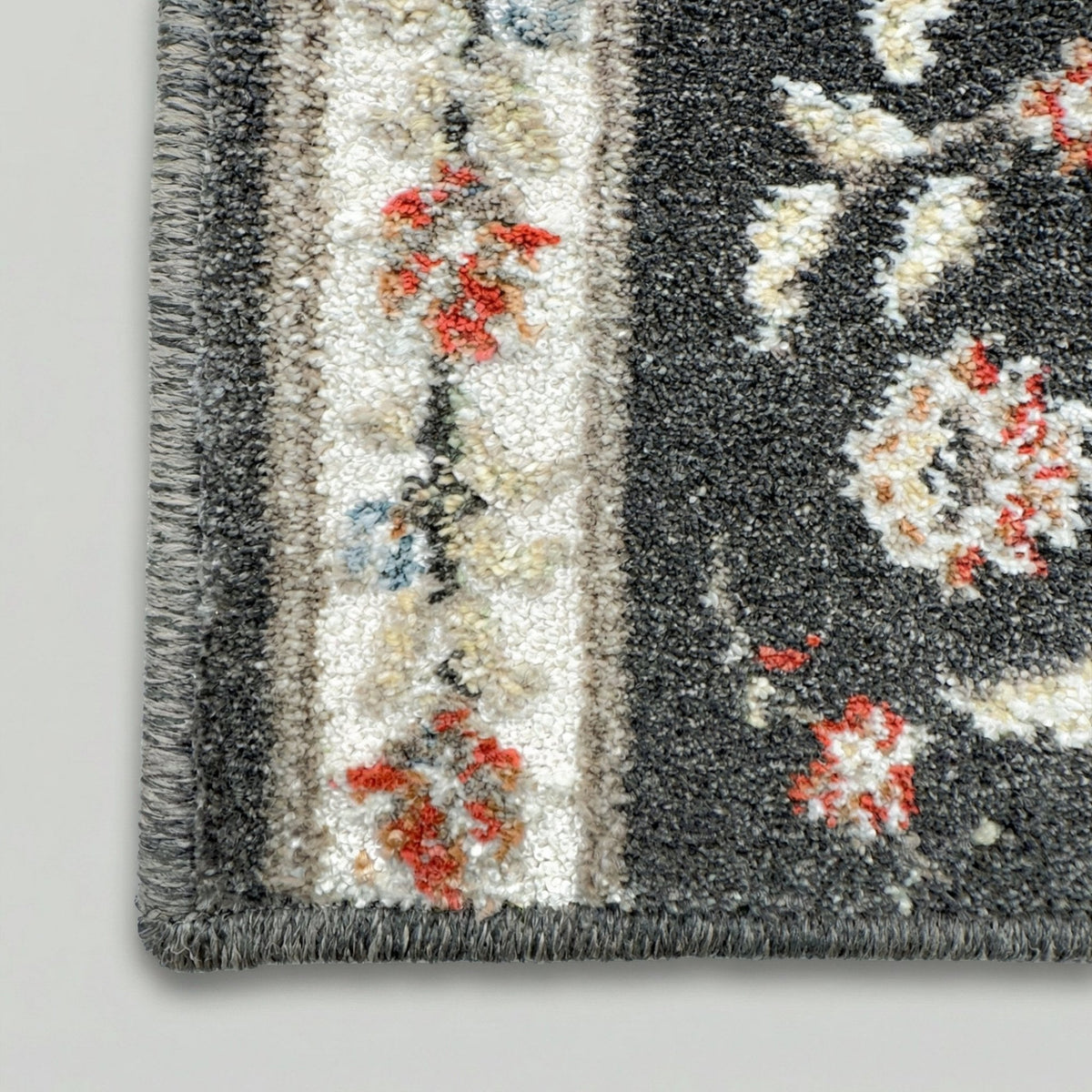 Heirloom Dorothea Abbey Navajo White Hall Runner