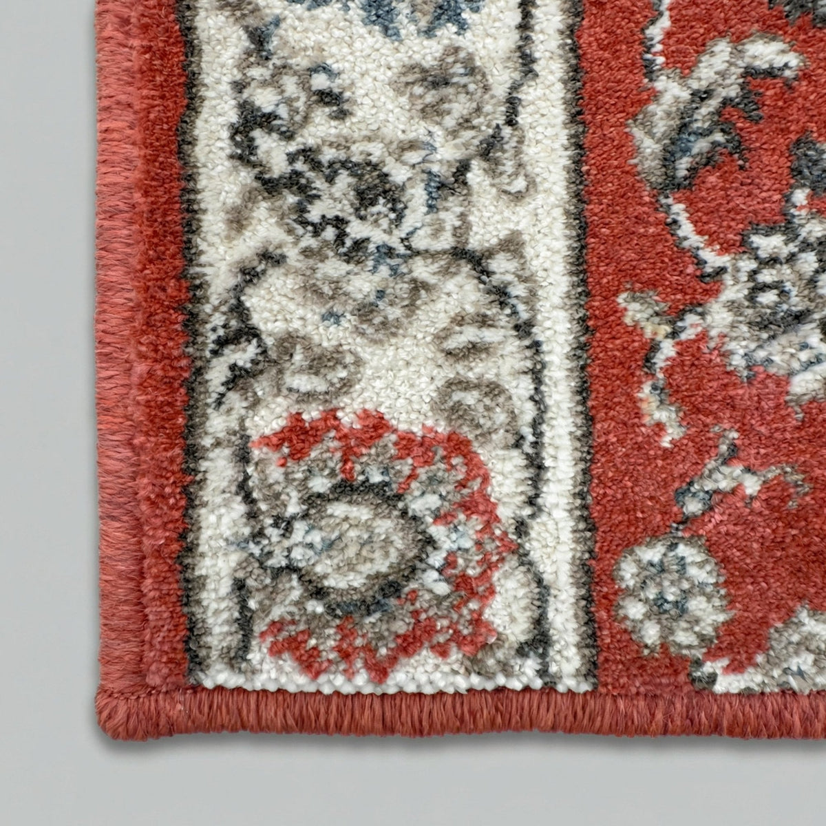 Heirloom Rockland Cinnabar Navajo White Rug Runner