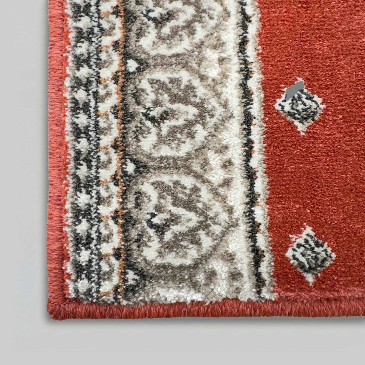 Heirloom Fleur De Lis Cinnabar Navajo White Stair Runner