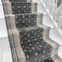Heirloom Fleur De Lis Abbey Navajo White Stair Runner - 1ft / 2ft 2in