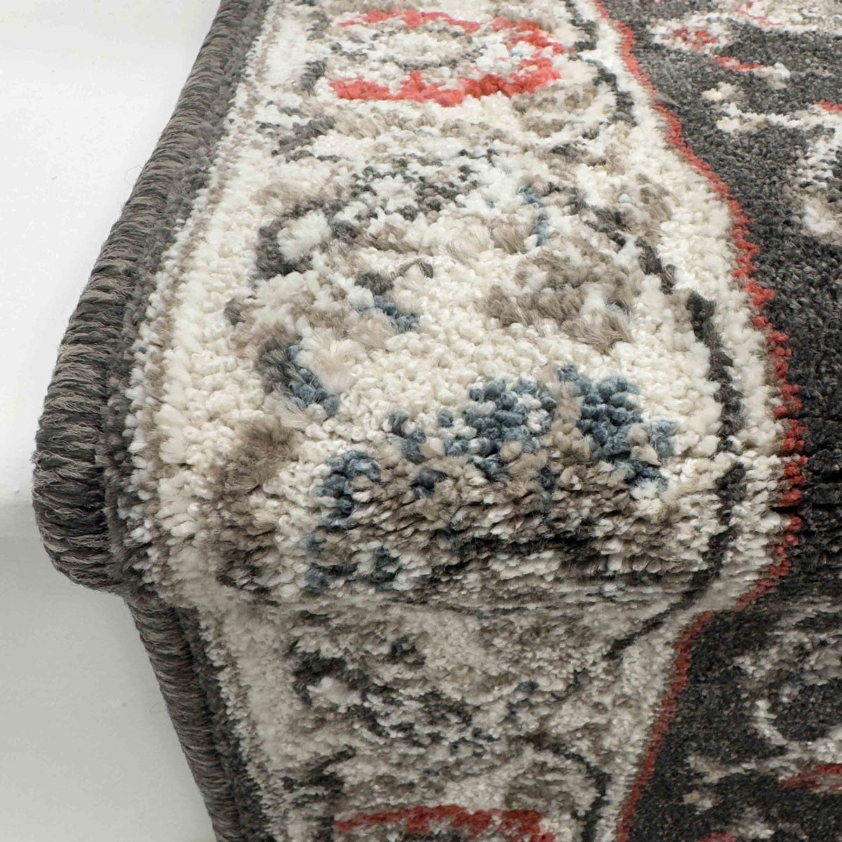 Heirloom Rockland Abbey Navajo White Stair Runner