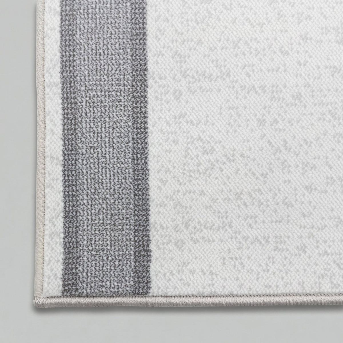 Mysterio Light Silver 1234-910 rug corner