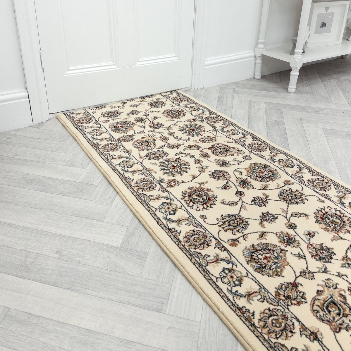 Ancient Garden Ivory/Ivory 57365-6464 Hall Runner