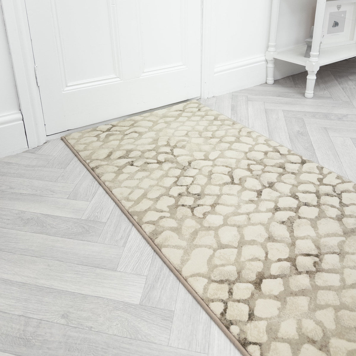 Eclipse Ivory Hall Runner 64194-8565