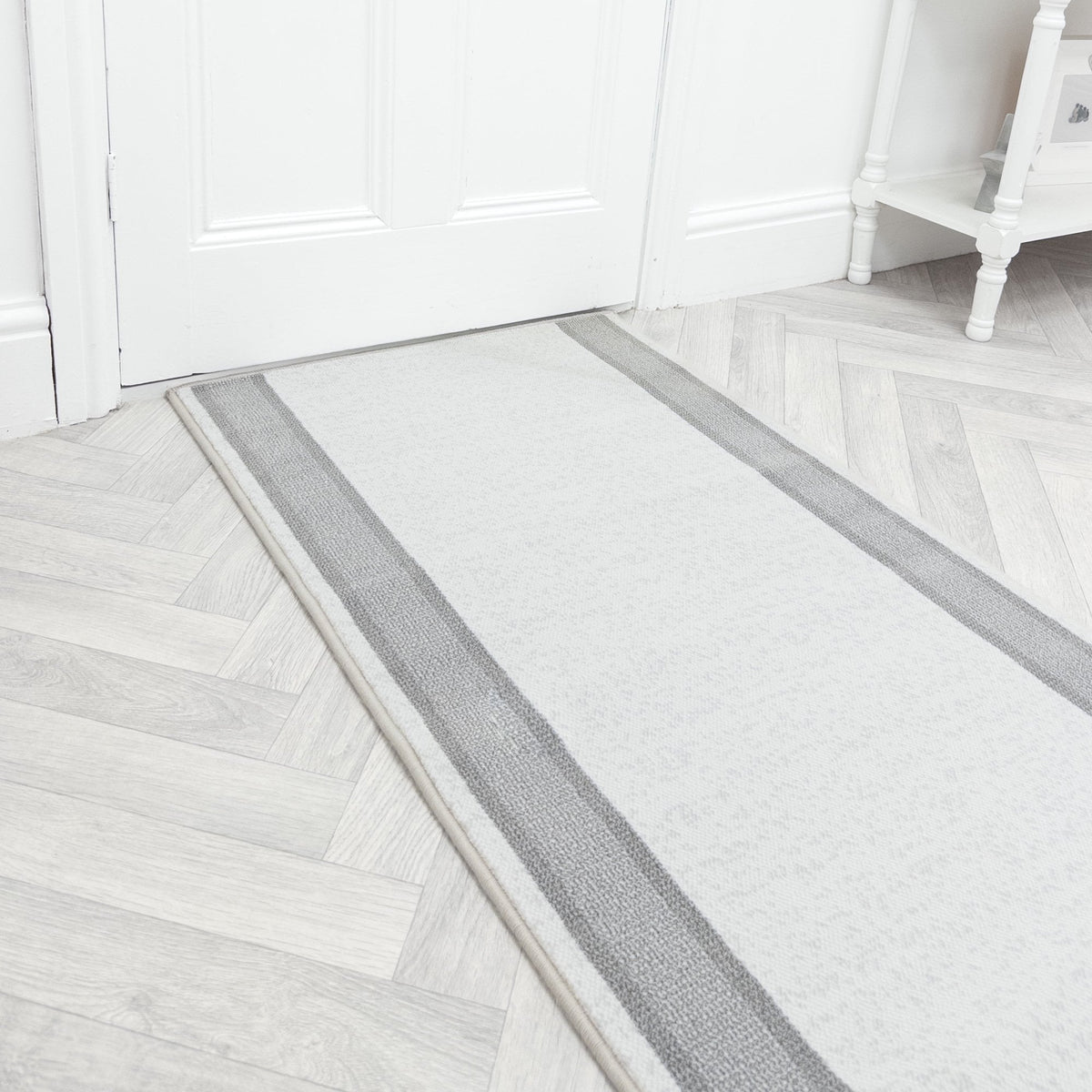 Mysterio Light Silver 1234-910 Hall Runner