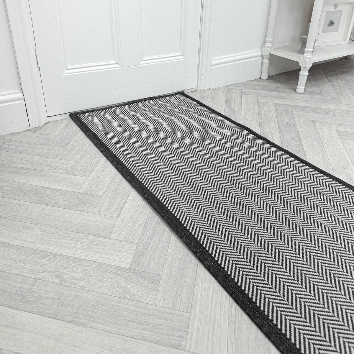 Illusion Black A Hall Runner