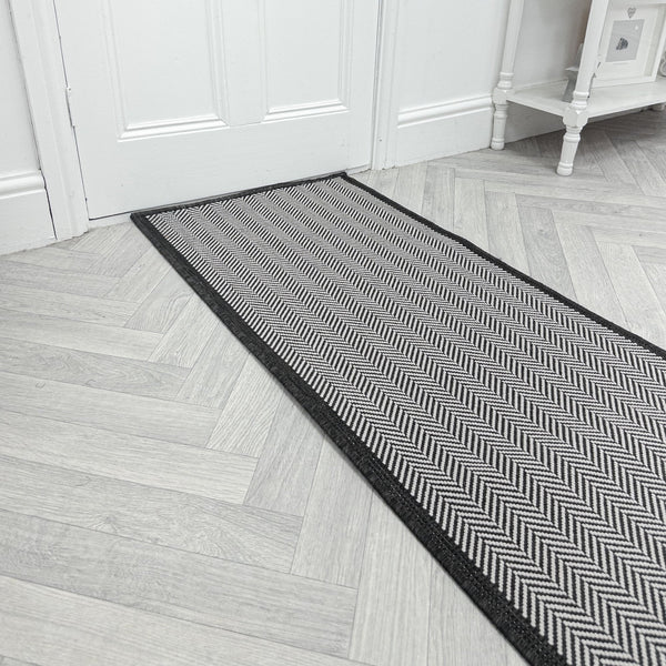 Illusion Black A Hall Runner