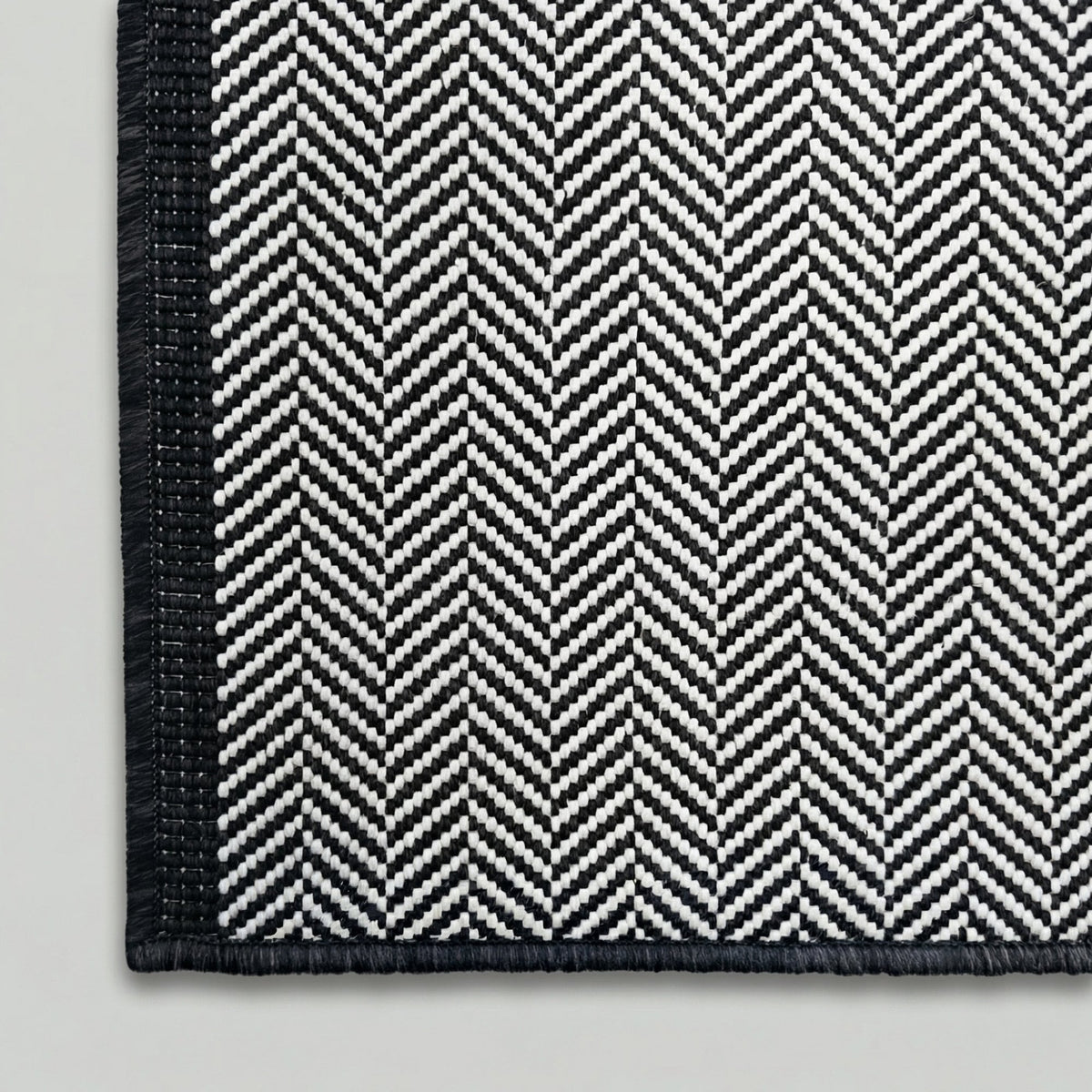 Illusion Black A Hall Runner