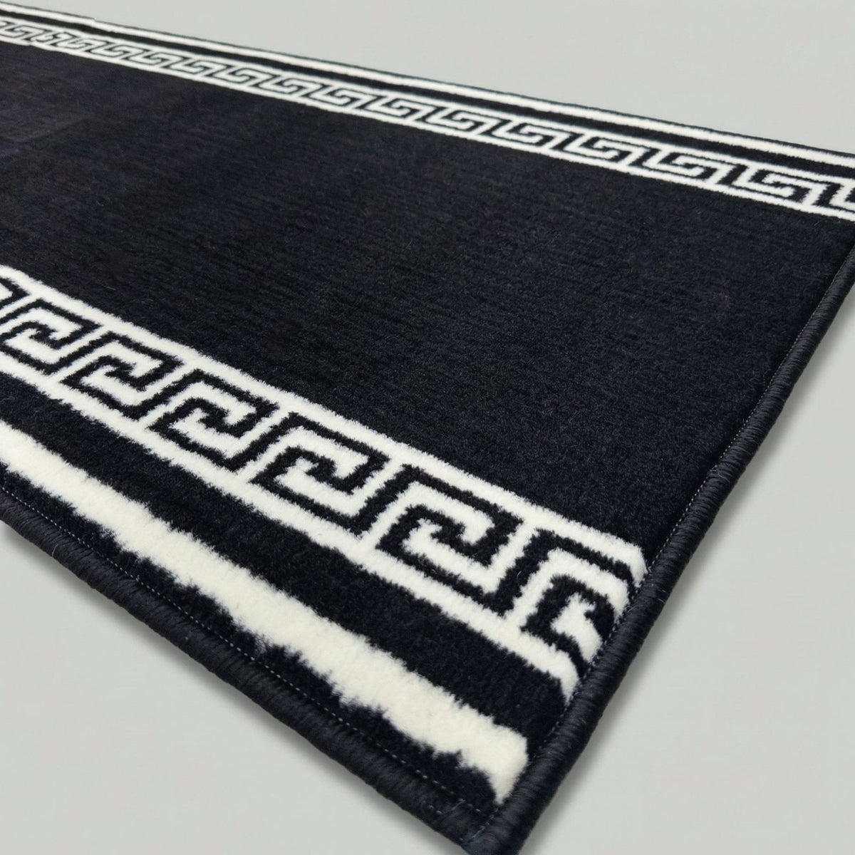 Key Black  Hall Runner