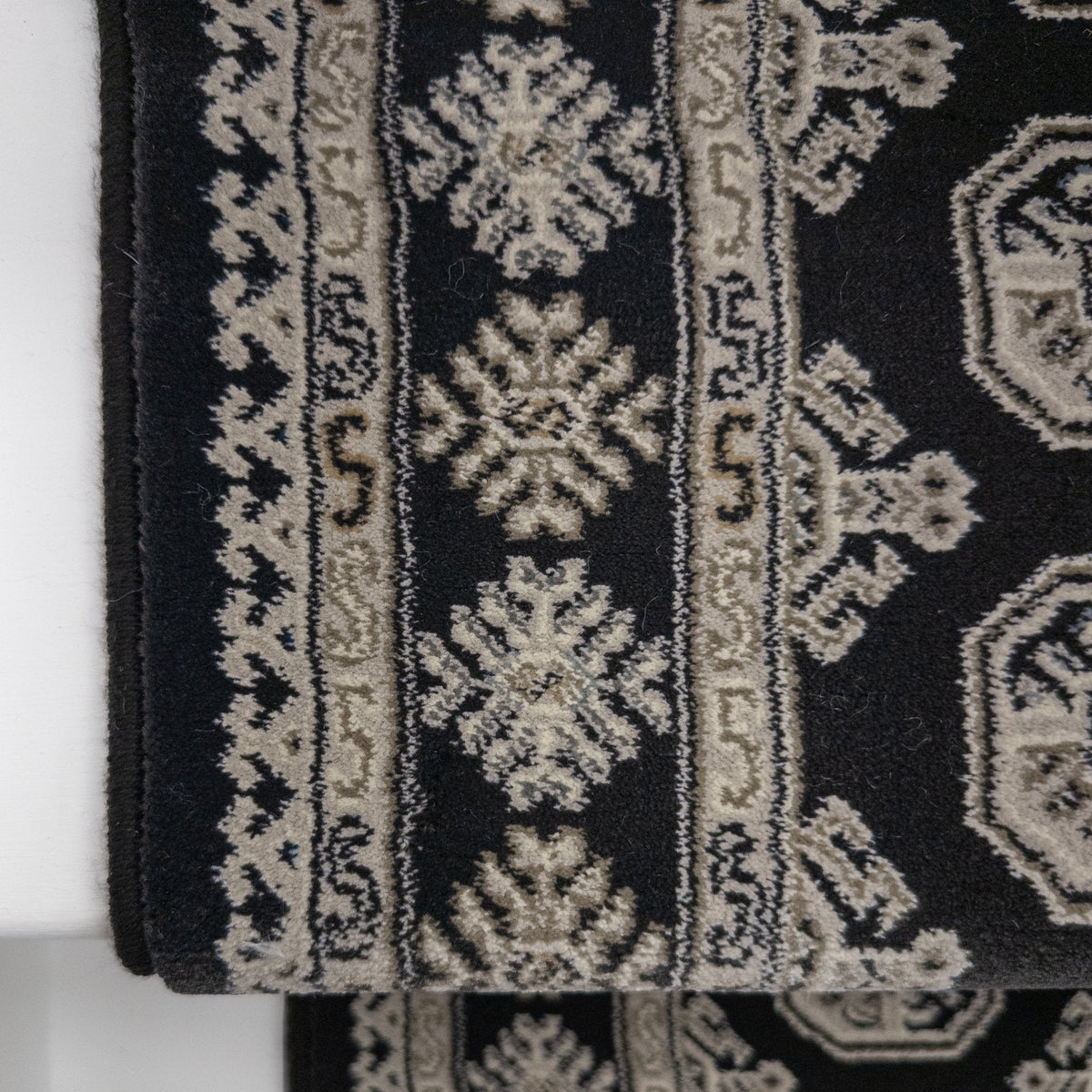 Ancient Garden Black/Ivory 57102-3636 Stair Runner