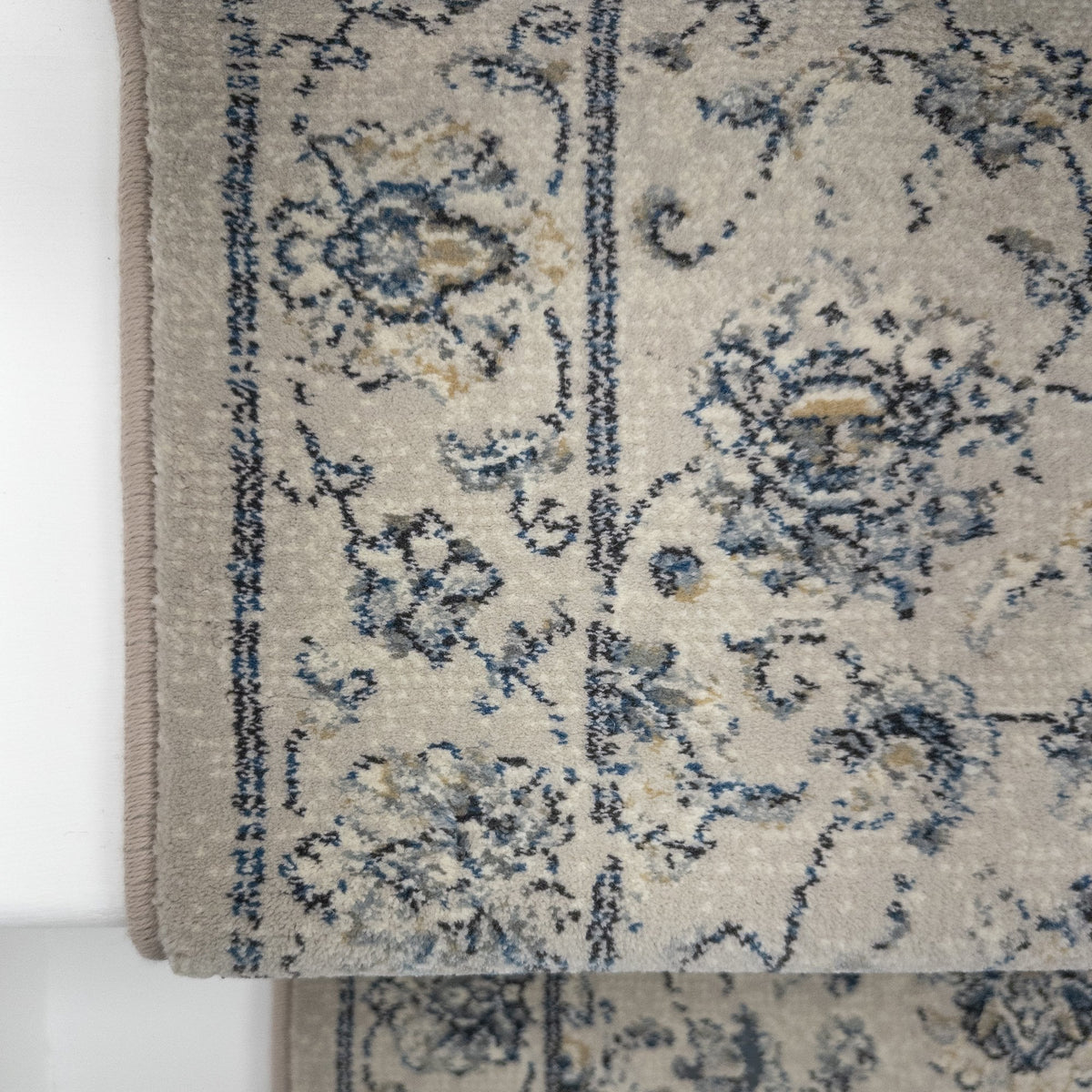 Ancient Garden Cream 57126-6666 Stair Runner