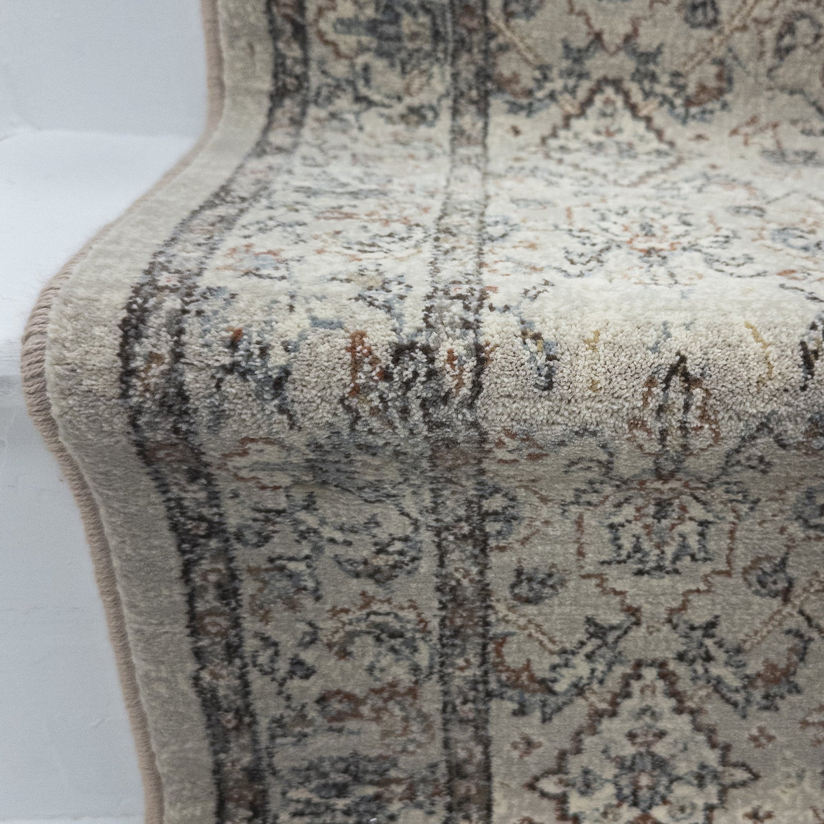 Ancient Garden Cream/Beige 57276-9295 Stair Runner