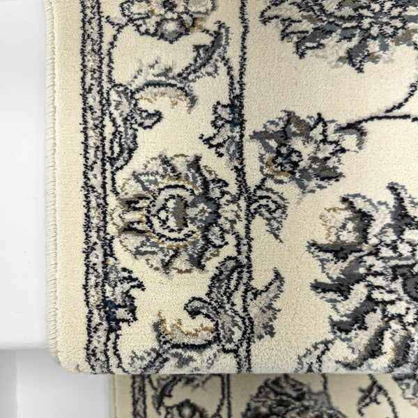 Ancient Garden Ivory/Ivory 57365-6666 Stair Runner