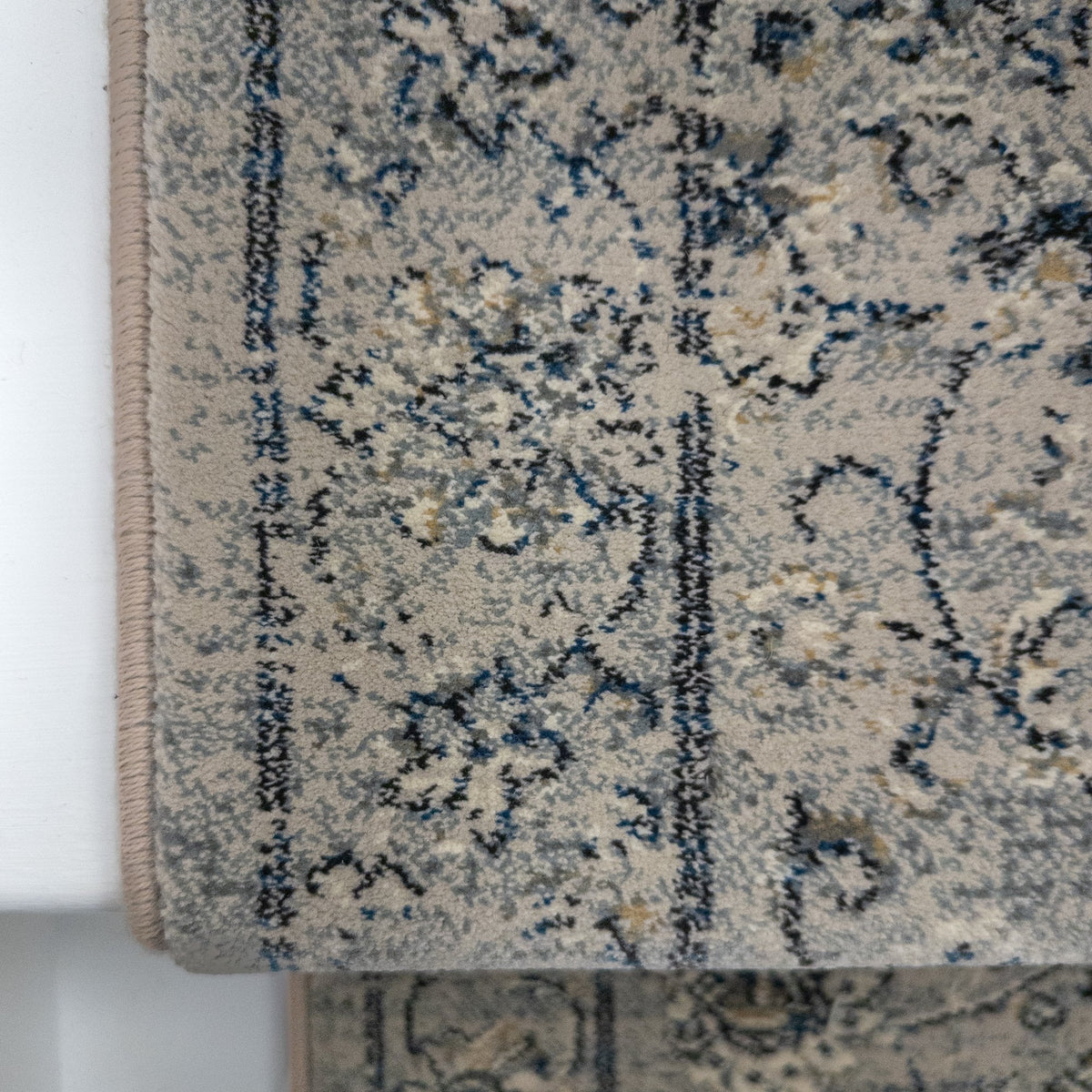 Ancient Garden Silver/Grey 57126-9696 Stair Runner