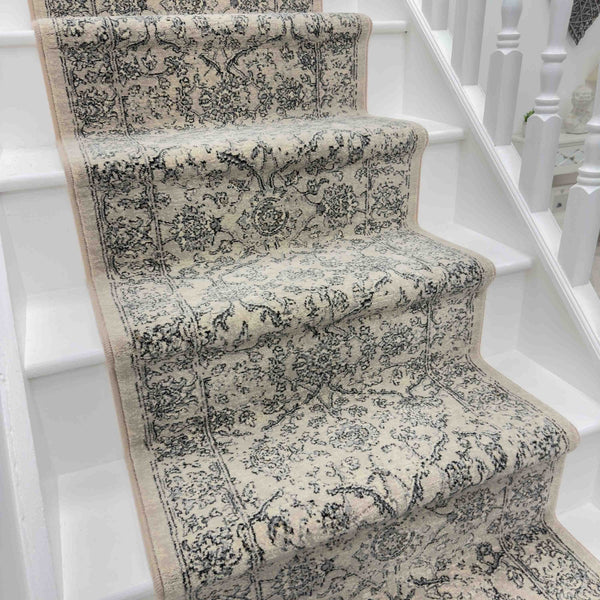 Ancient Garden Silver/Gray 57136-9696 Stair Runner