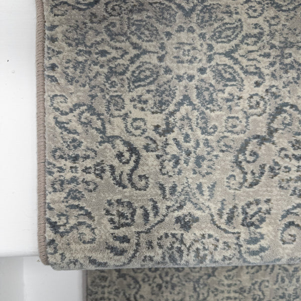 Ancient Garden Silver/Gray 57162-9646 Stair Runner