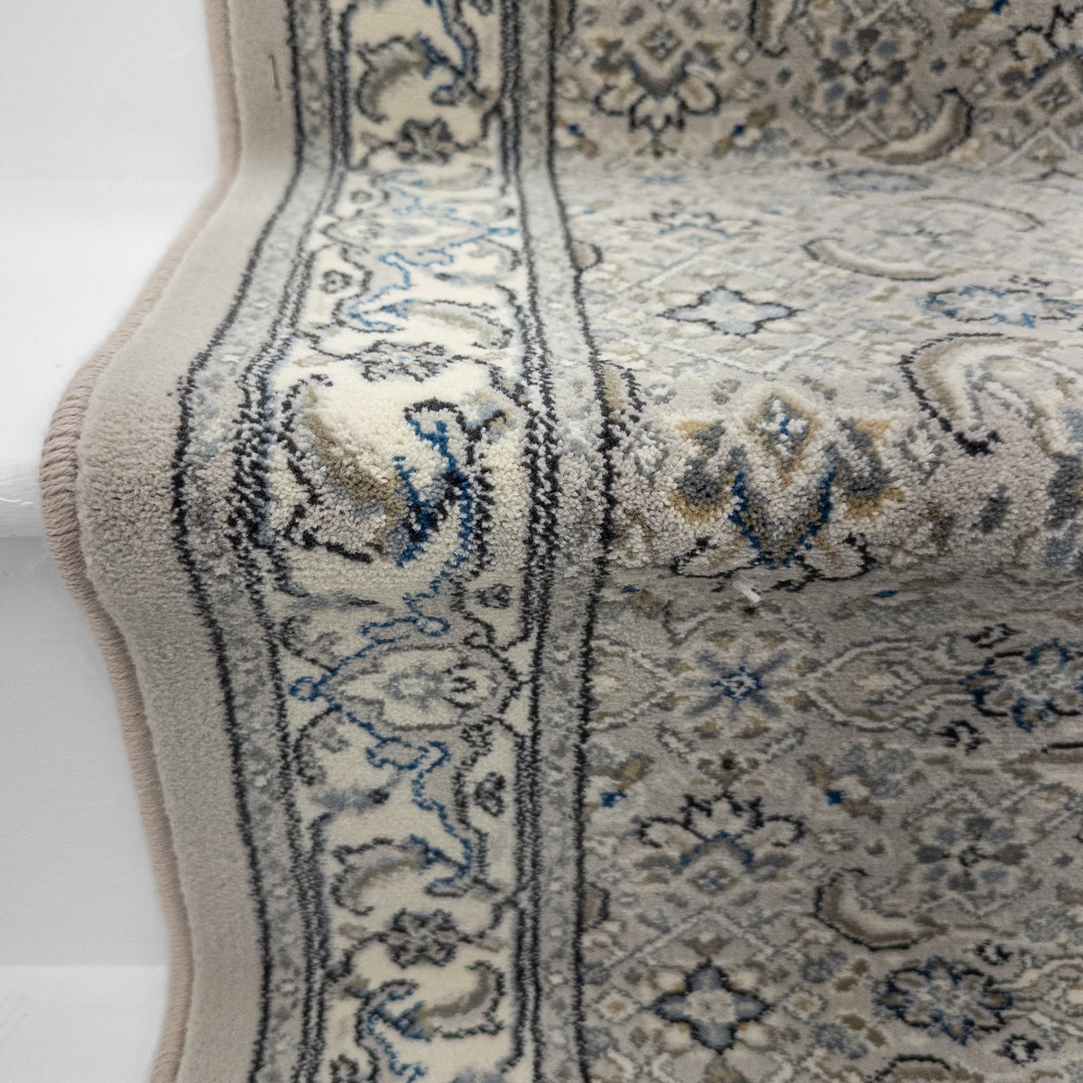 Ancient Garden Soft Gray/Cream 57011-9666 Stair Runner