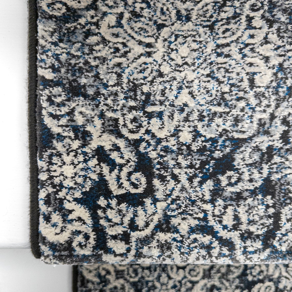 Ancient Garden Steel Blue 57162-3696 Stair Runner