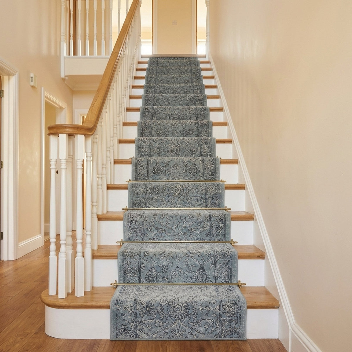 Ancient Garden Steel Blue/Cream 57136-4646 Stair Runner