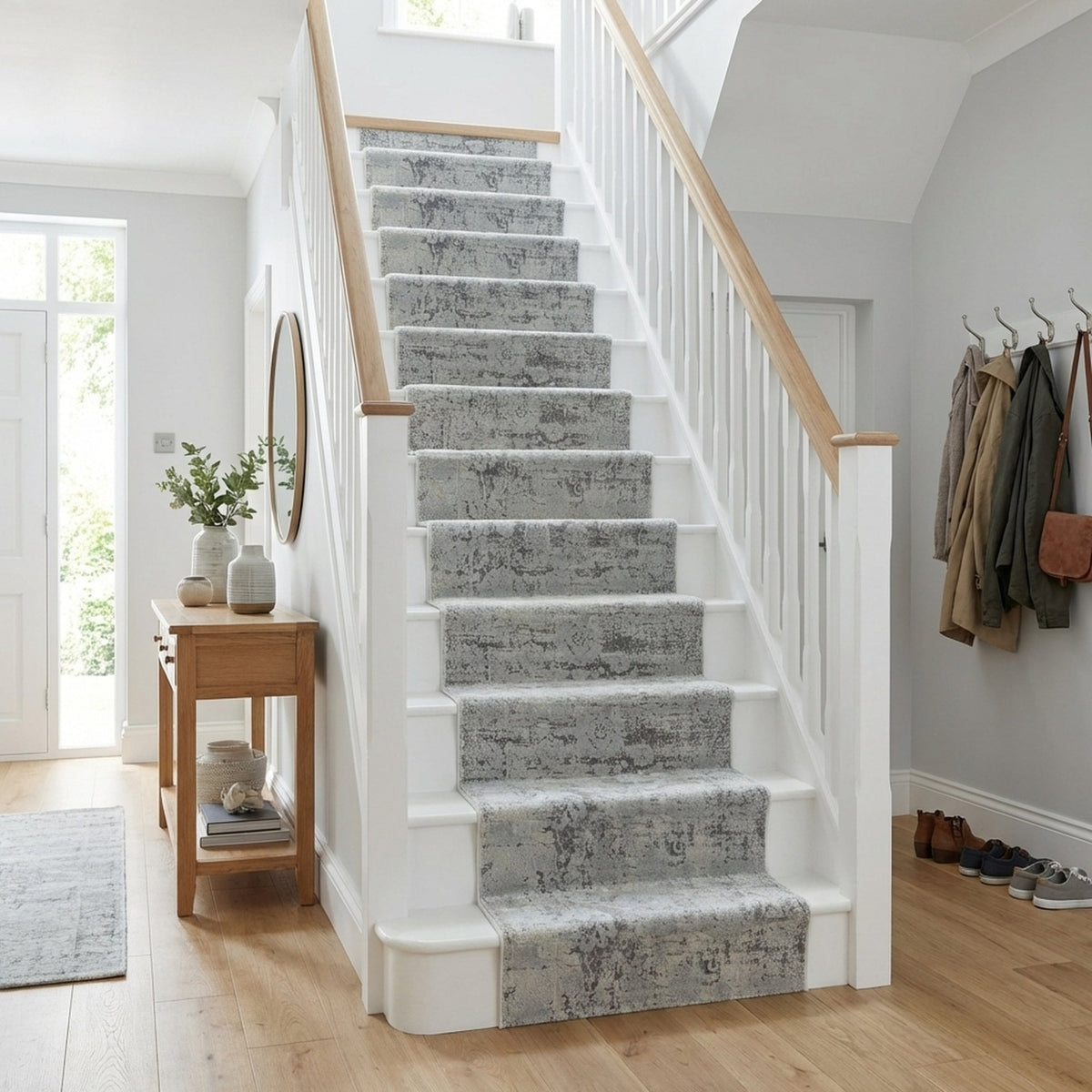 Castilla Cream/Silver 3530-109 Stair Runner