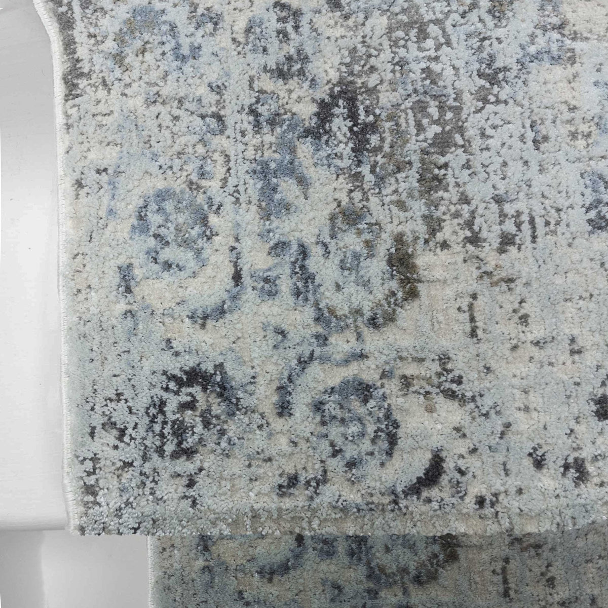 Castilla Ivory/Gray 3530-190 Stair Runner