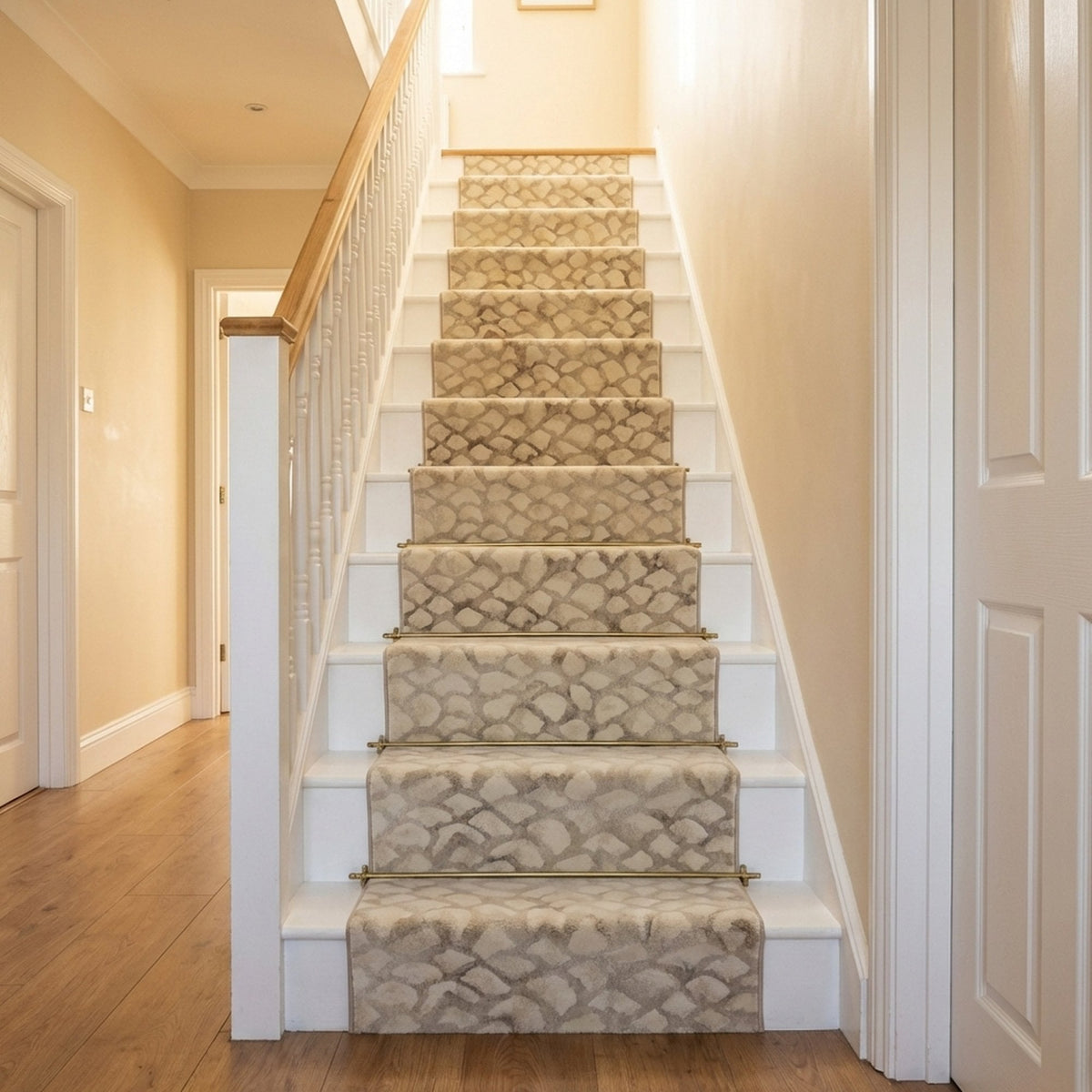 Eclipse Ivory 64194-8565 Stair Runner