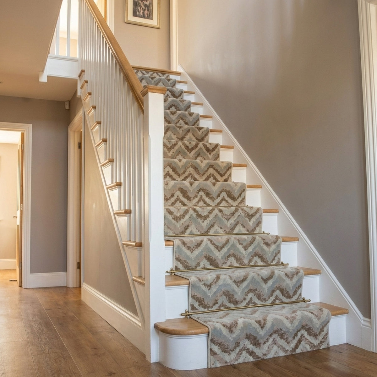 Melody Ivory/Beige 985018-117 Stair Runner