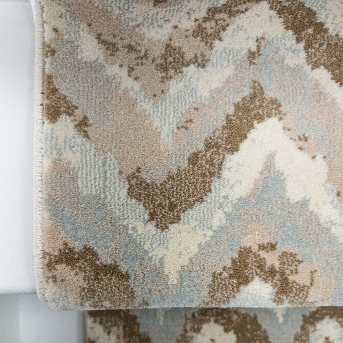 Melody Ivory/Beige 985018-117 Stair Runner