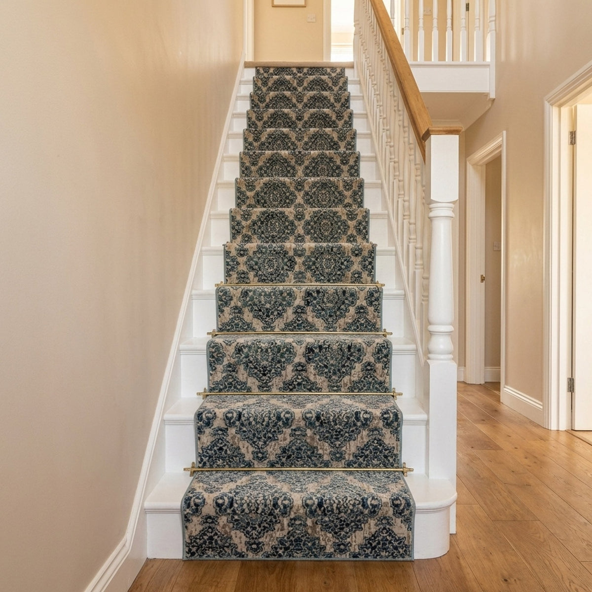 Melody Ivory/Blue 985015-117 Stair Runner