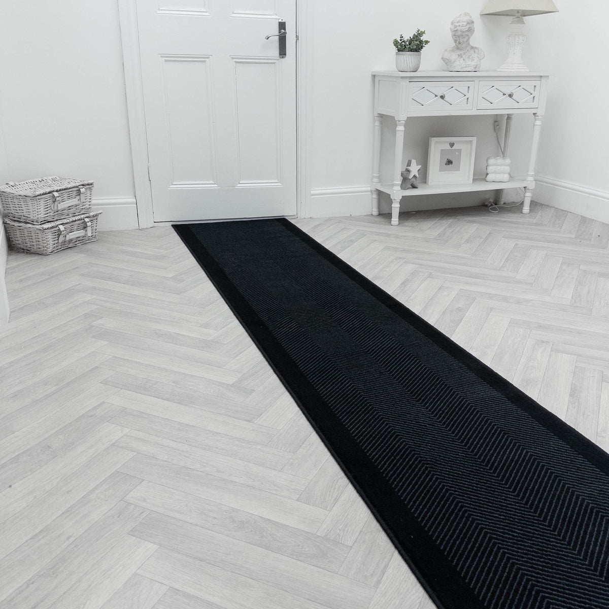 Dancette Border Black Rug Runner