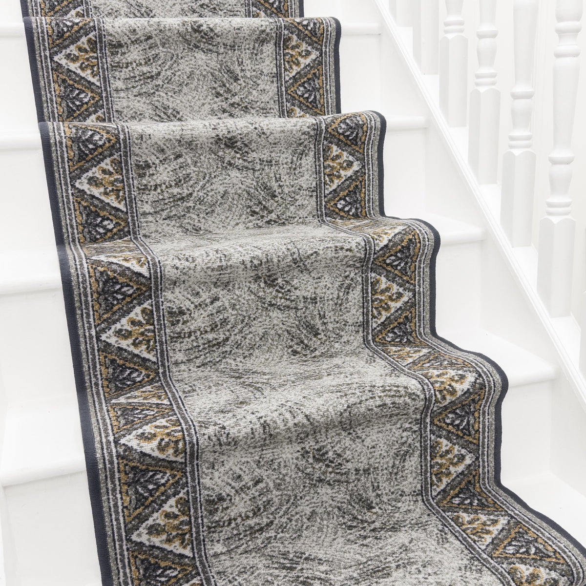 Eiger Dark Grey Stair Runner
