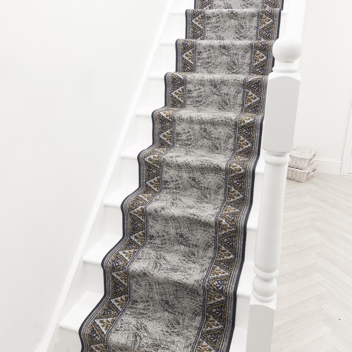 Eiger Dark Grey Stair Runner