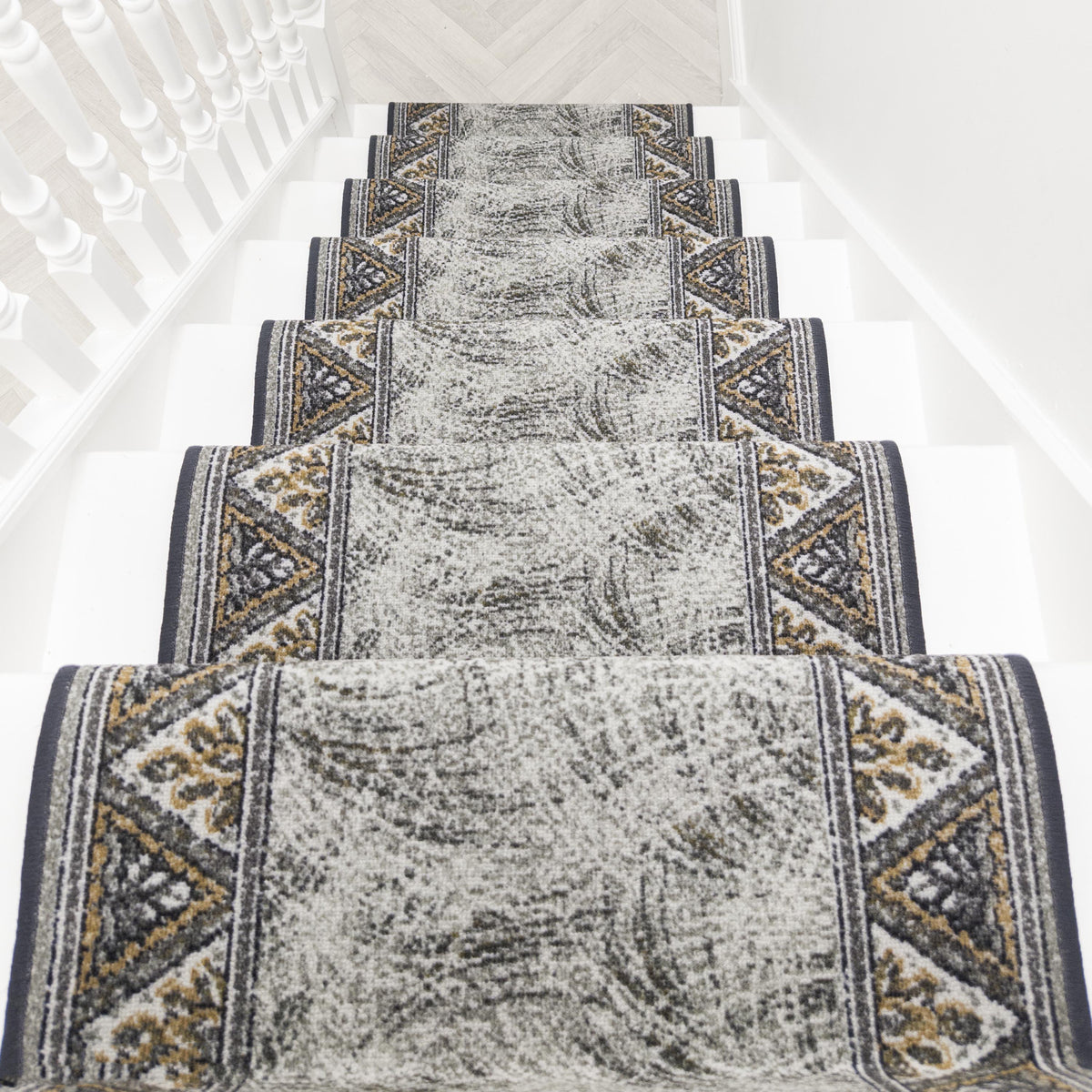 Eiger Dark Grey Stair Runner