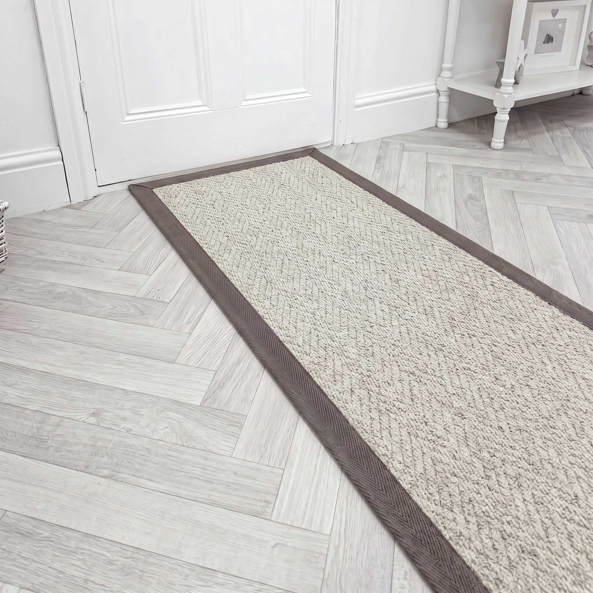 #tape-taupe