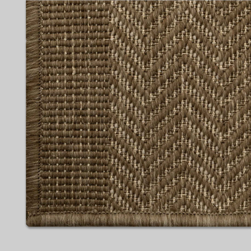 Mirage Linen runner corner detail