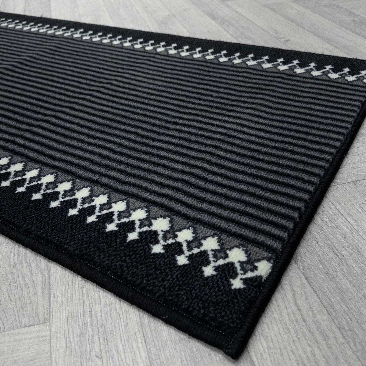 Portcullis Black Rug Runner