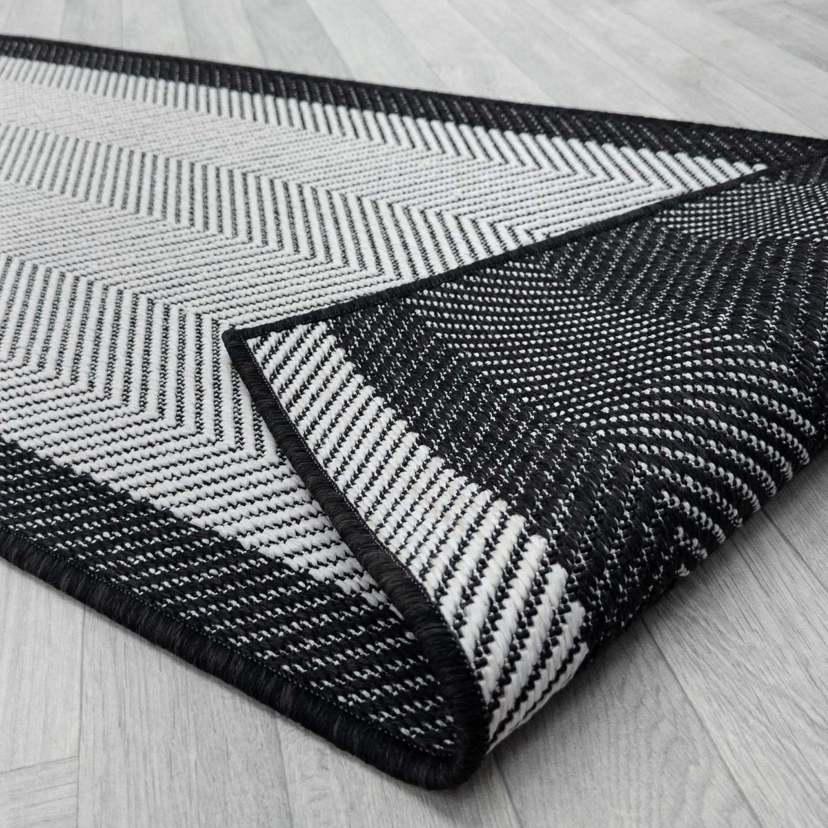 Urban Ridge Border Rug Runner