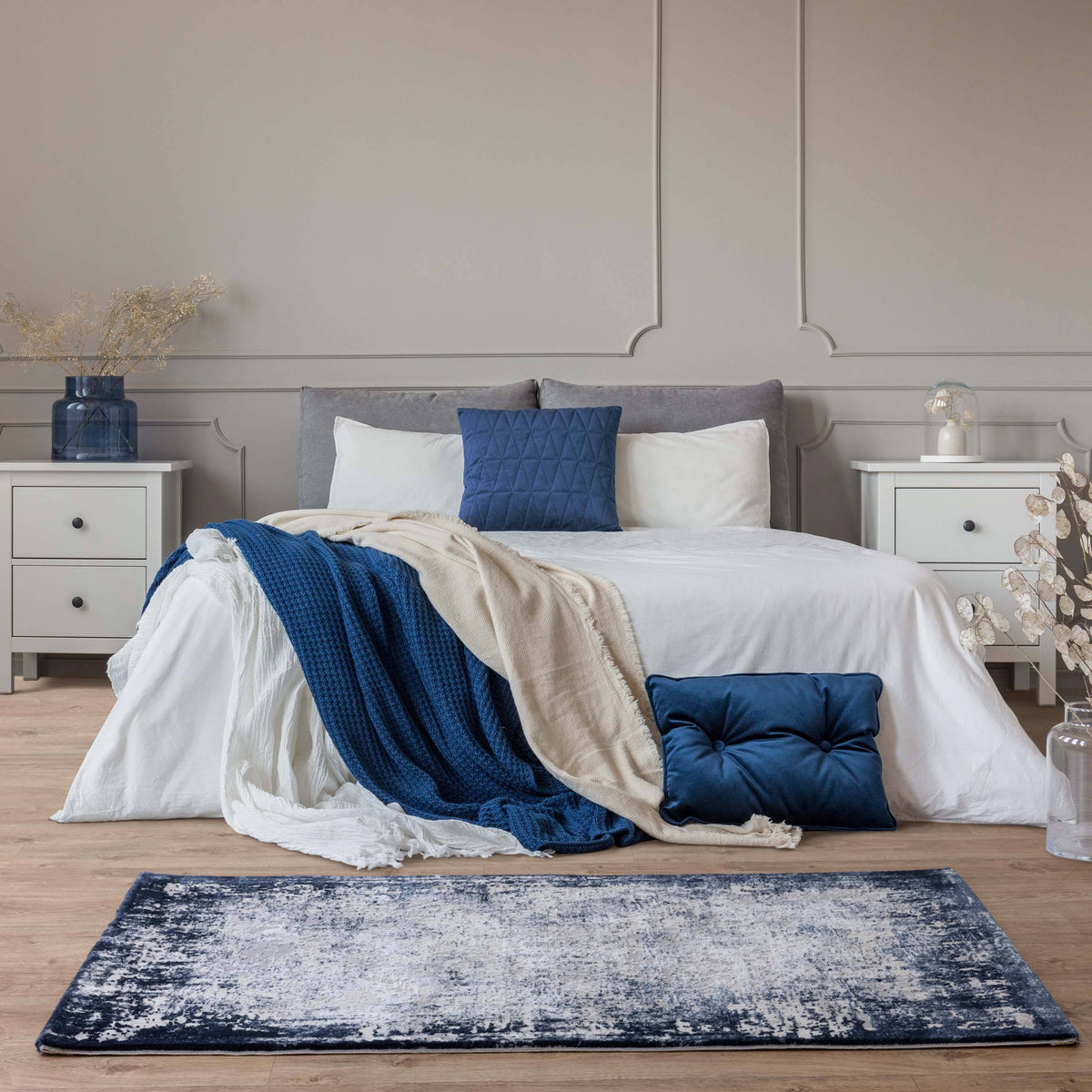 Kuza Border Navy Rug